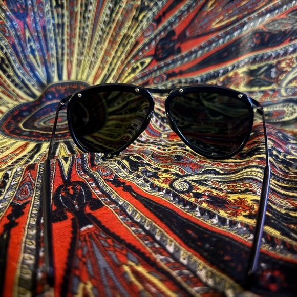 Vintage Ray Ban aviators! - Picture 2 of 6